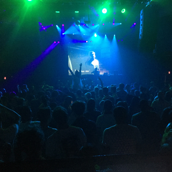 No Scrubs 90s dance party No Scrubs 90s Dance Party Exercise your